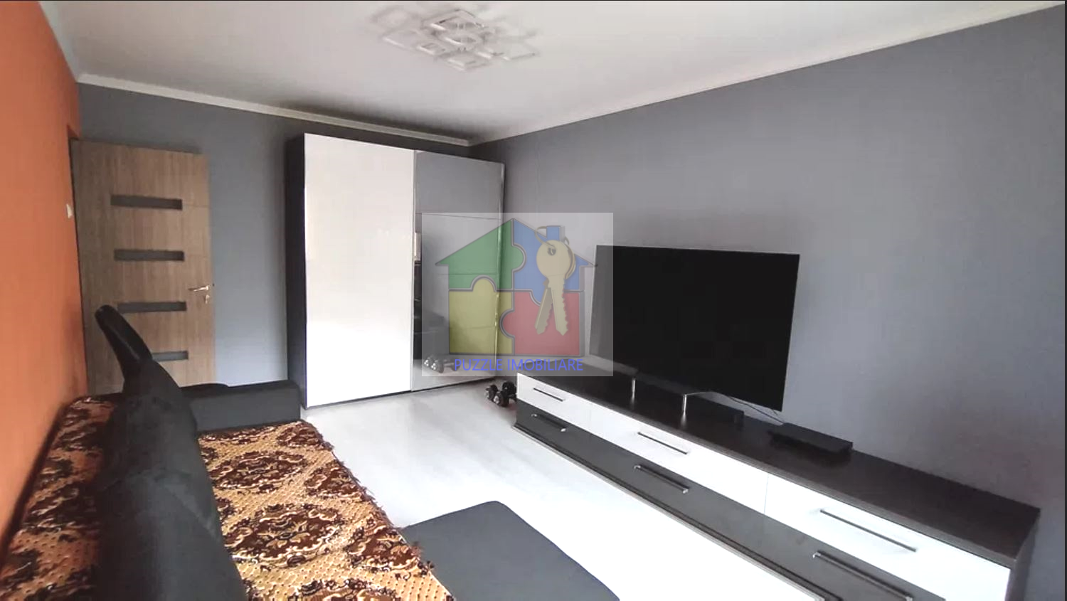 APARTAMENT DECOMANDAT CU 2 CAMERE