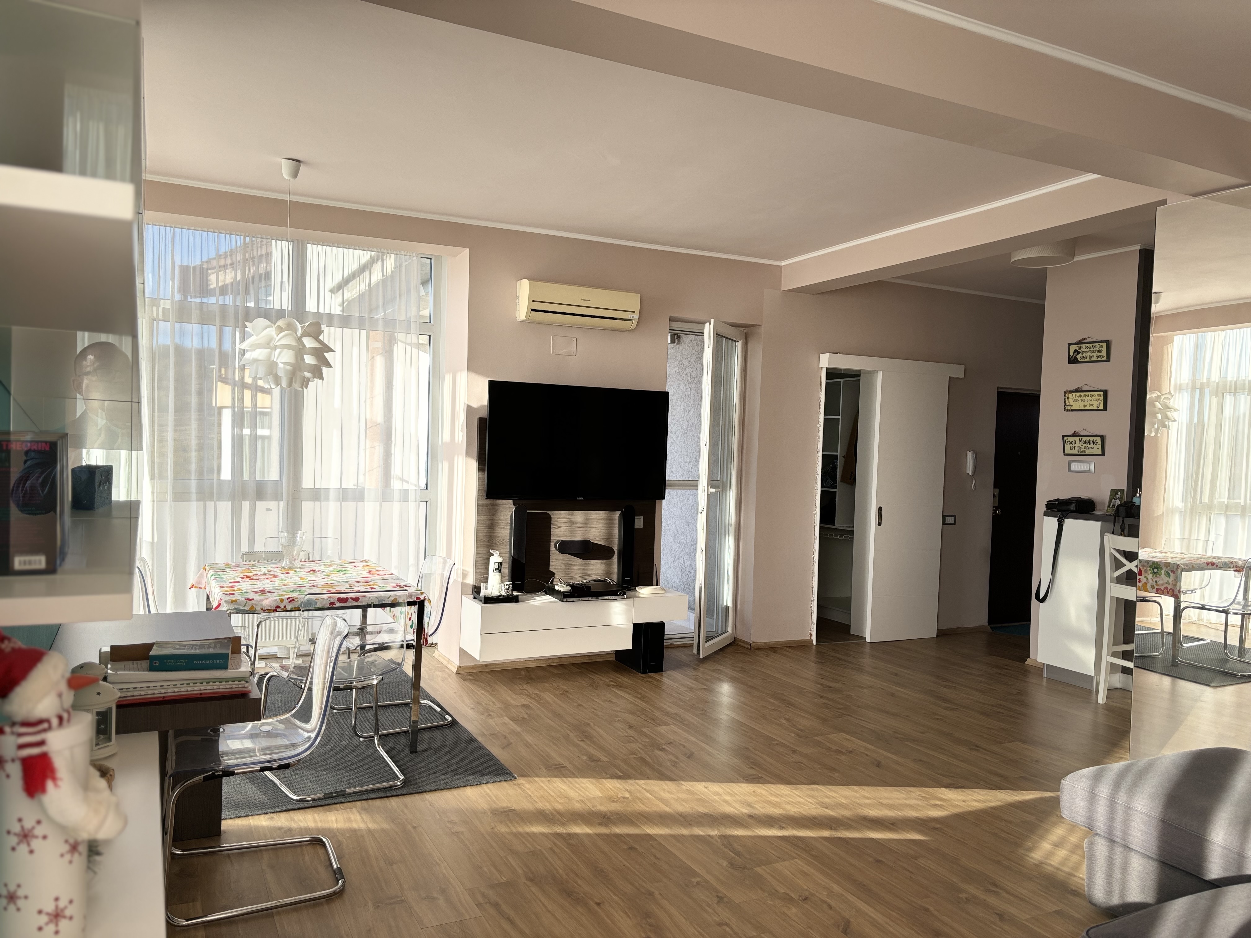 Apartament cu 3 camere, in bloc tip boutique pe Str. Gh. Doja