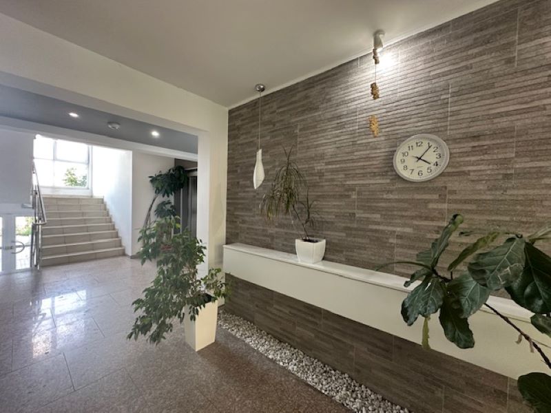 CHIRIE APARTAMENT CU 2 CAMERE SI LOC DE PARCARE-PRIMA NUFARUL