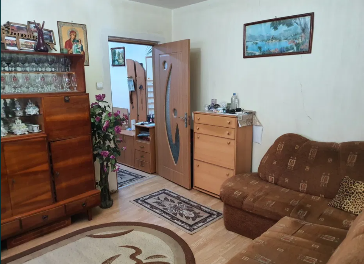 Apartament cu 2 camere la parter-Cantemir